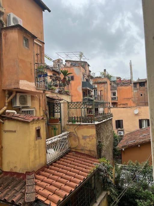 Casa Tasteverina Lägenhet *